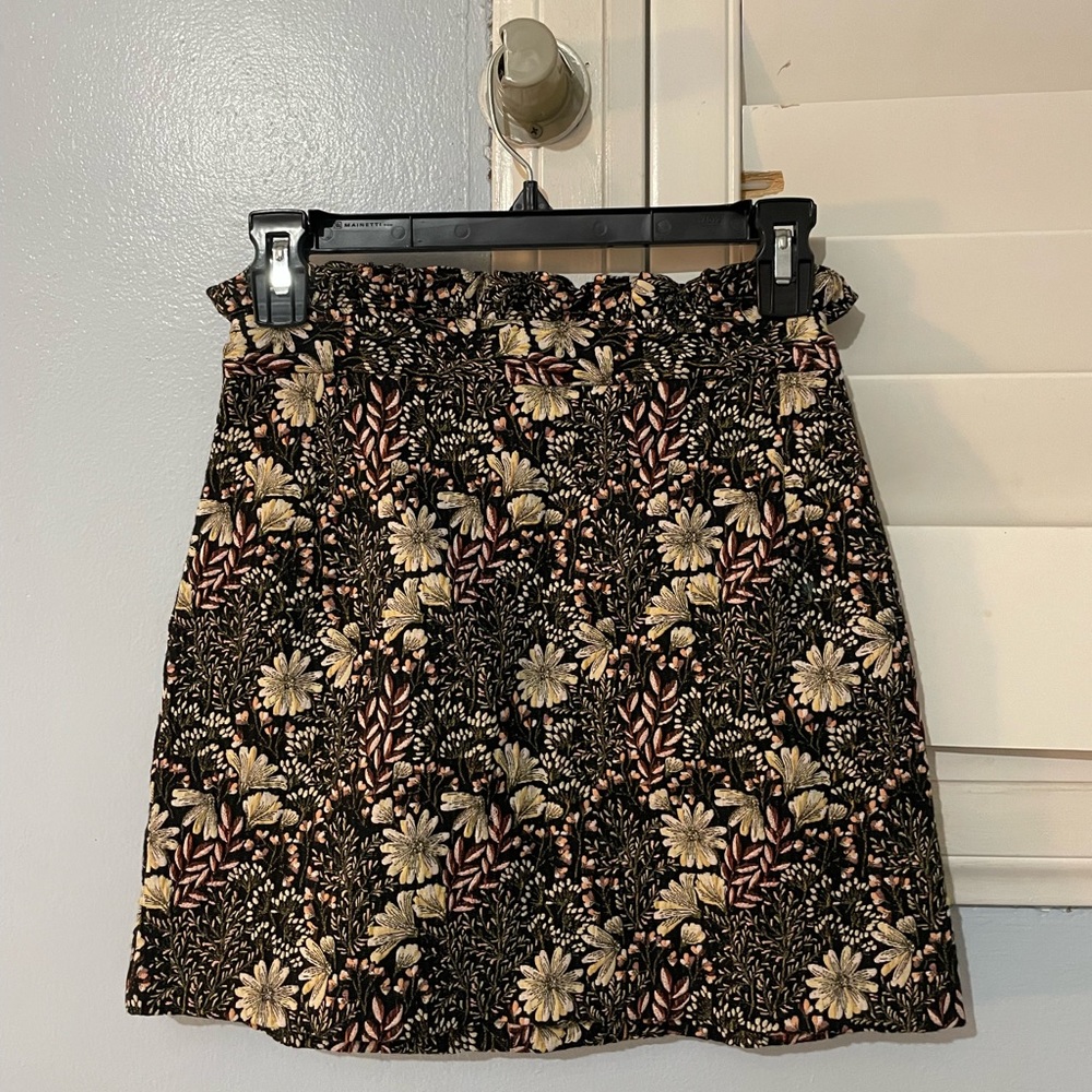 TOPSHOP A line floral skirt US Size 0 like new